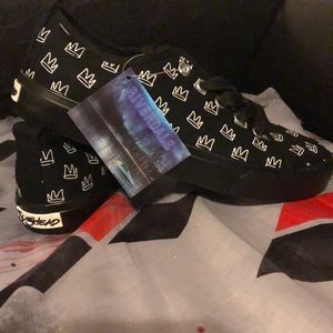 Brand New Riverdale Jughead Shoes Sz 7